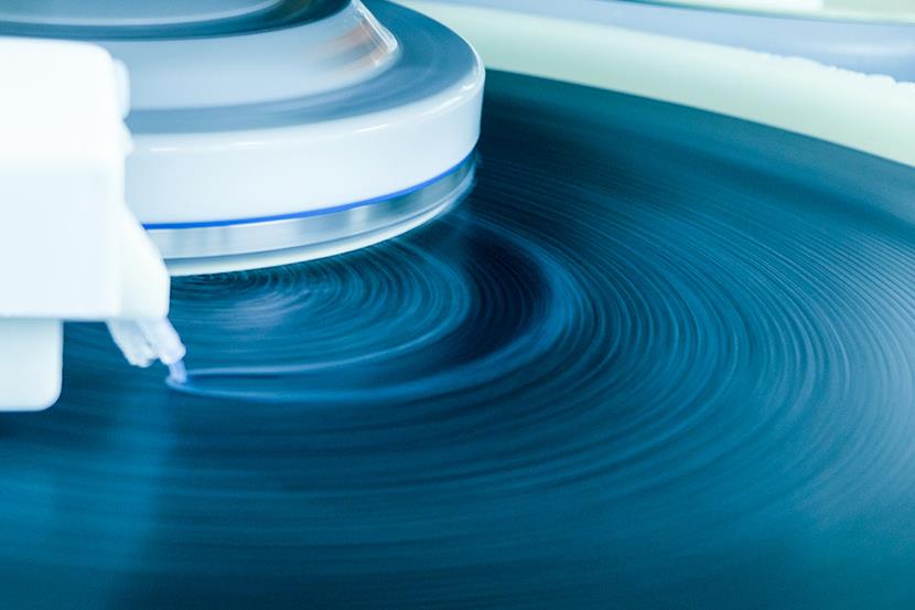 wafer polisher adds cmp slurry for polishing the semiconductor wafer